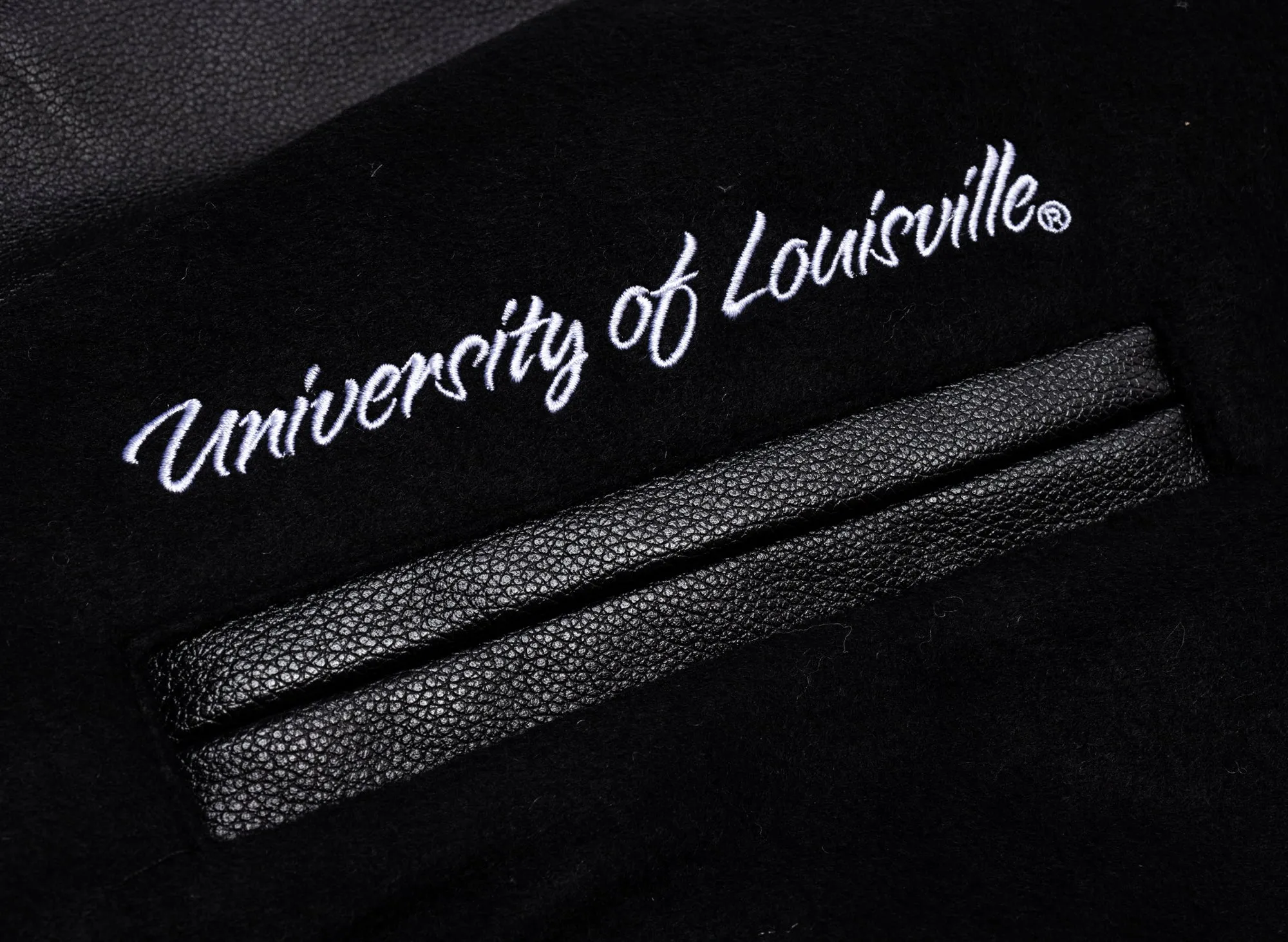 Mitchell & Ness NCAA Blackout Collection Louisville Cardinals Varsity Jacket xld