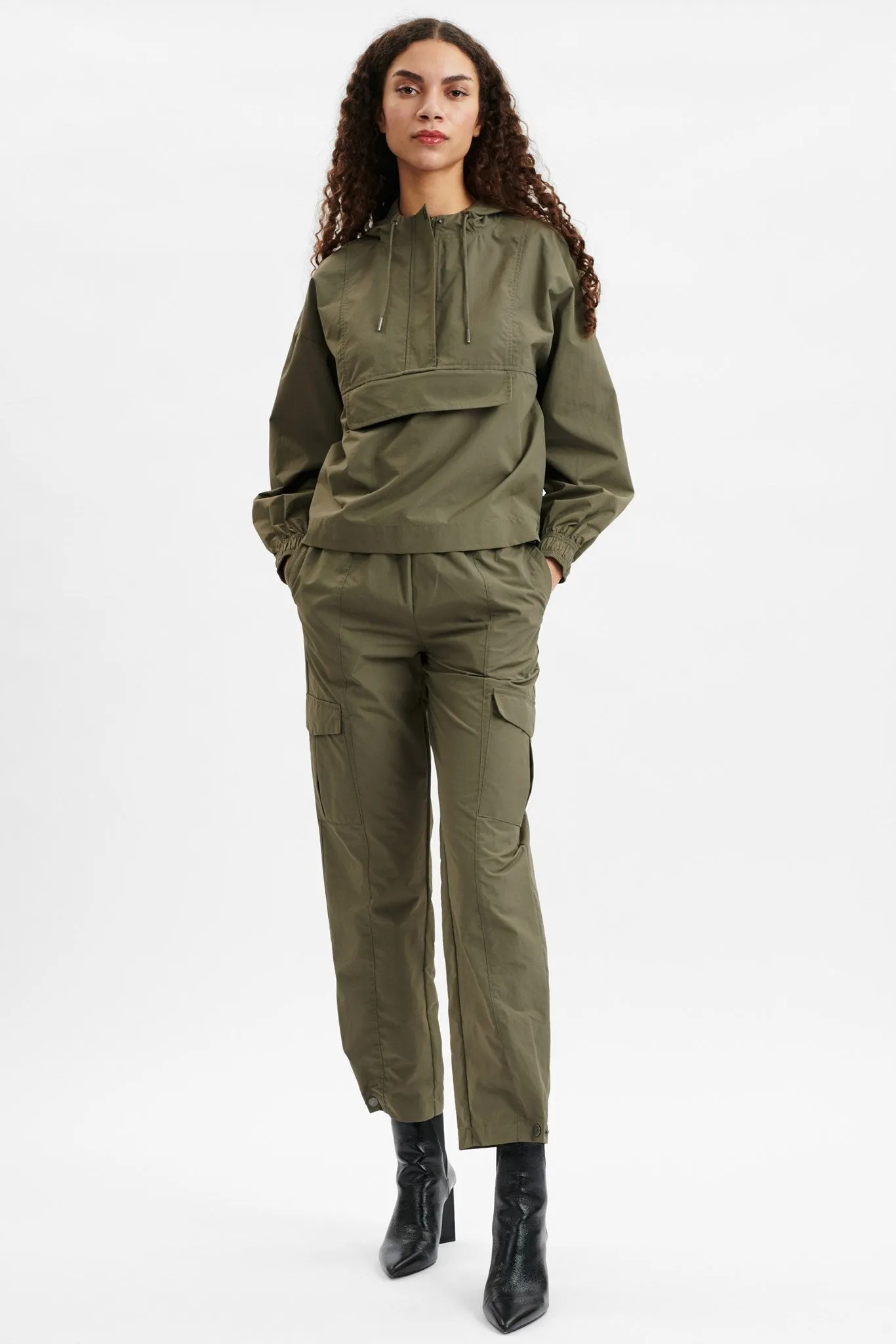 SISHUMI JACKET - Bungee Cord